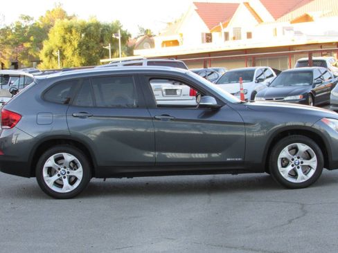 Used 2013 BMW X1 sDrive28i image 8