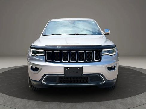 Used 2017 Jeep Grand Cherokee Limited w/ Luxury Group II AWD/4WD image 2