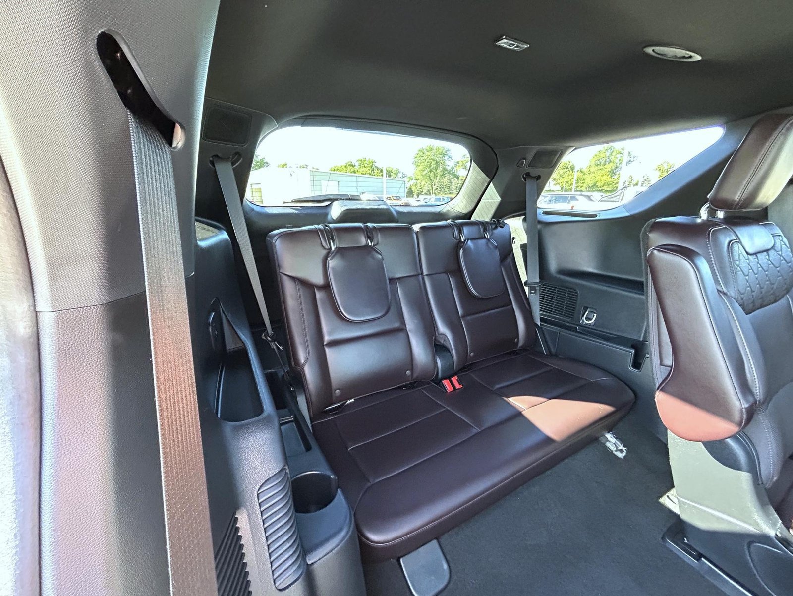 Used 2025 Ford Explorer Platinum w/ LUX Leather Package AWD/4WD image 19
