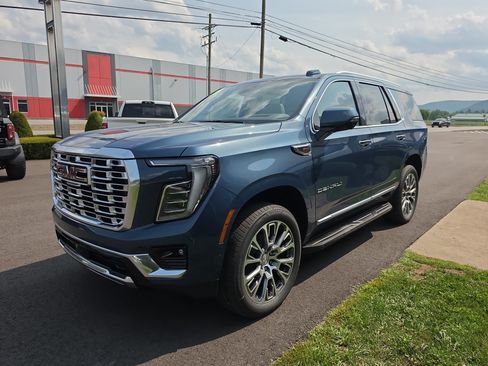 New 2026 GMC Yukon Denali w/ Advanced Technology Package AWD/4WD image 8