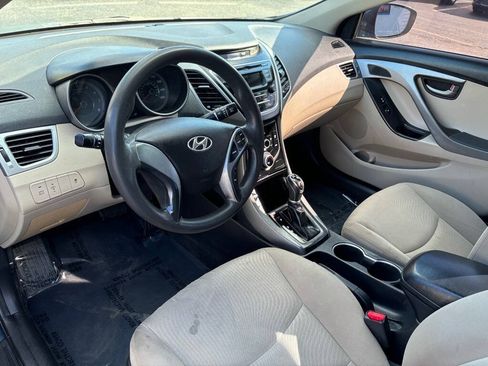 Used 2016 Hyundai Elantra SE FWD image 8
