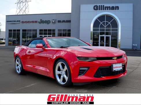 Used 2018 Chevrolet Camaro SS RWD image 1