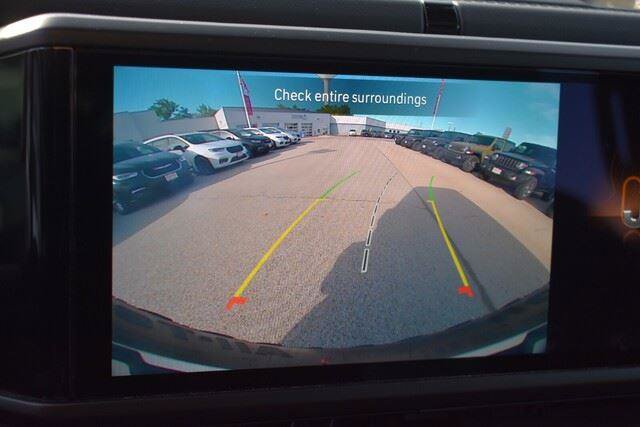 Used 2026 Jeep Wrangler Unlimited Rubicon AWD/4WD image 32