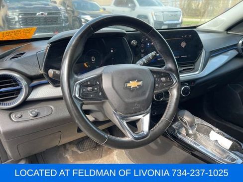 Used 2024 Chevrolet Trax LT w/ Driver Confidence Package image 7