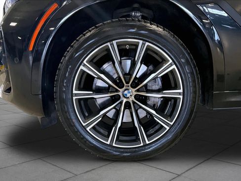 Used 2025 BMW X6 xDrive40i w/ Climate Comfort Package AWD/4WD image 10