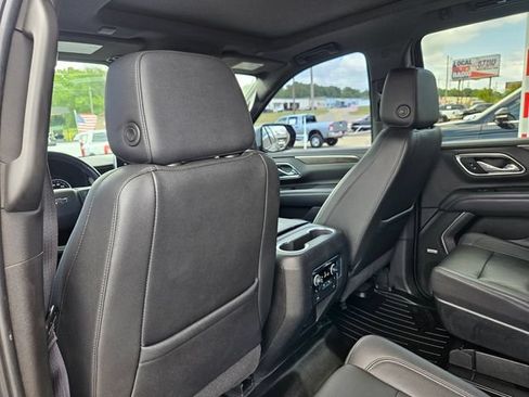Used 2021 Chevrolet Tahoe Z71 w/ Z71 Off-Road Package AWD/4WD image 22