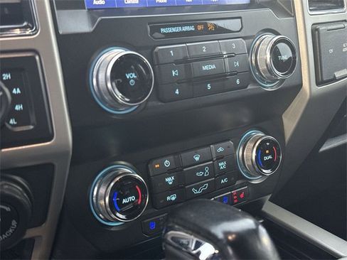 Used 2019 Ford F150 Lariat w/ Equipment Group 502A Luxury image 18