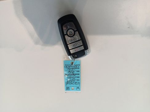 Used 2020 Ford Explorer XLT w/ Equipment Group 202A RWD image 21