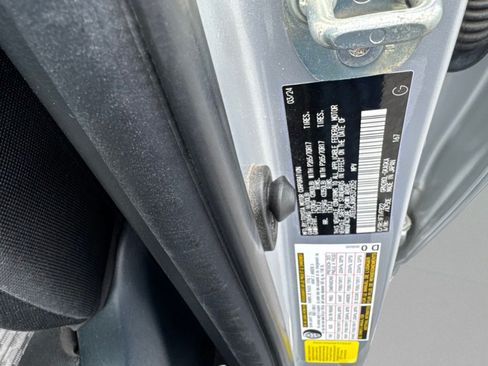 Used 2024 Toyota 4Runner SR5 RWD image 21