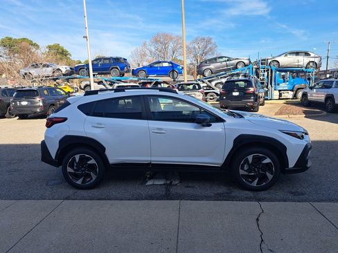 Certified 2025 Subaru Crosstrek 2.5i Limited w/ Crosstrek Mirror Package image 7