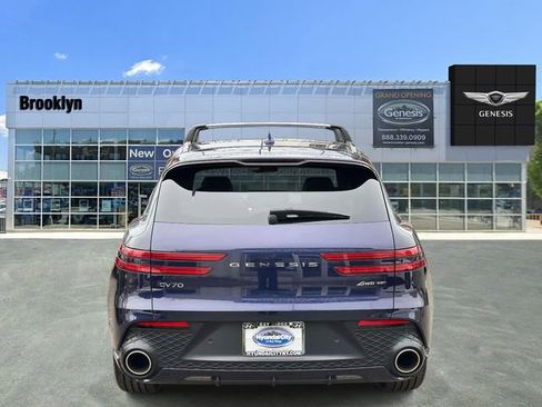 Used 2025 Genesis GV70 3.5T Sport w/ Sport Advanced Package AWD/4WD image 5