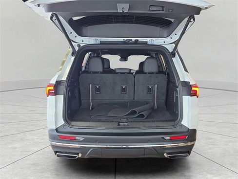 Used 2025 Buick Enclave Preferred image 26