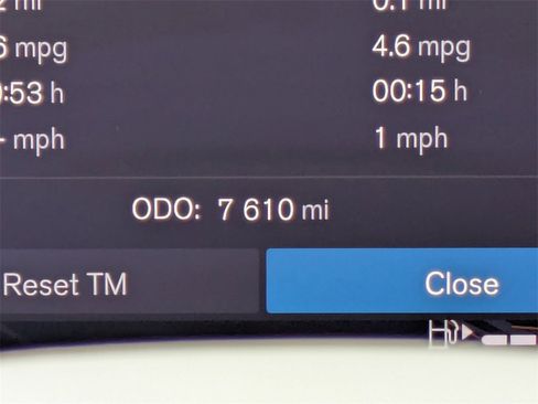 Certified 2025 Volvo XC60 B5 Ultra w/ Protection Package Premier image 41