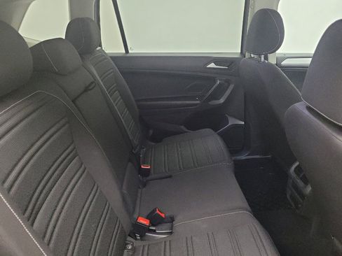 Used 2022 Volkswagen Tiguan S FWD image 19