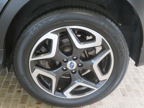 Used 2018 Subaru Crosstrek 2.0i Limited image 8