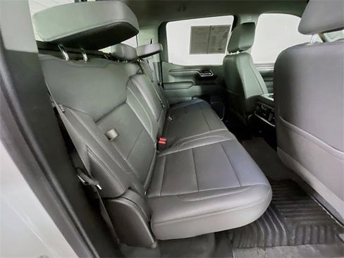 Used 2024 GMC Sierra 1500 SLT w/ SLT Premium Plus Package image 29