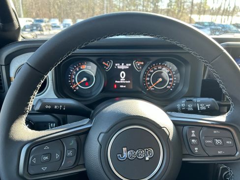 New 2026 Jeep Wrangler Willys AWD/4WD image 18