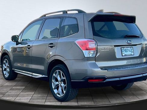 Used 2018 Subaru Forester 2.5i Touring AWD/4WD image 4