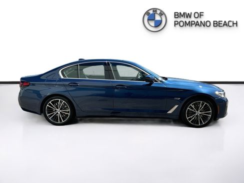 Certified 2023 BMW 530e xDrive w/ Premium Package AWD/4WD image 8