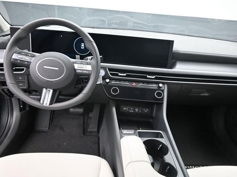 New 2025 Hyundai Sonata SEL image 10