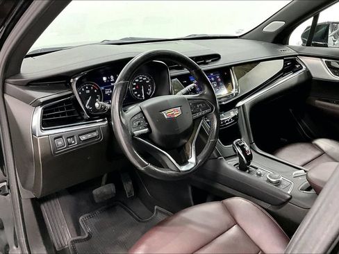 Used 2023 Cadillac XT6 Premium Luxury w/ Technology Package FWD image 16