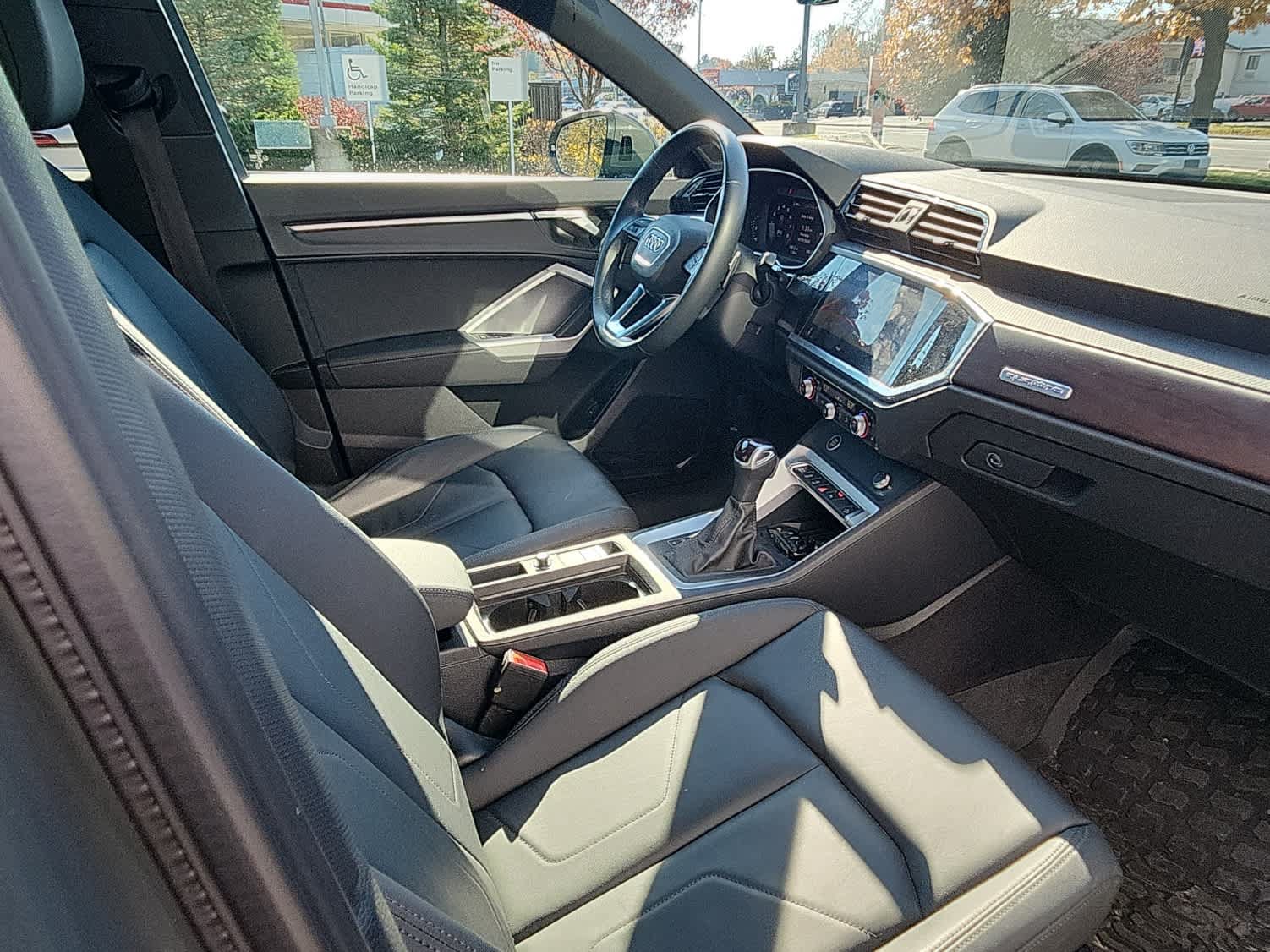 Used 2024 Audi Q3 2.0T Premium Plus AWD/4WD image 20