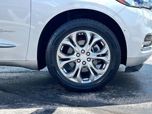 Used 2018 Buick Enclave Avenir AWD/4WD image 12