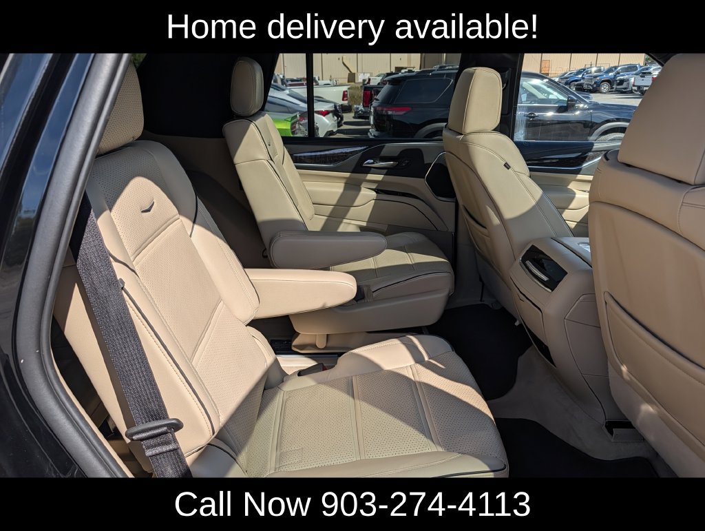Used 2022 Cadillac Escalade Premium Luxury RWD image 39