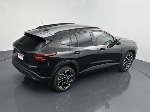 Used 2025 Chevrolet Trax RS w/ Driver Confidence Package FWD image 30