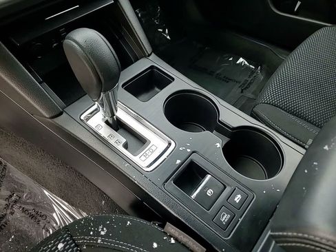 Used 2019 Subaru Outback 2.5i image 20