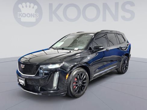 Used 2023 Cadillac XT6 Sport AWD/4WD image 1