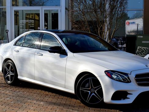 Used 2019 Mercedes-Benz E 450 4MATIC Sedan w/ Premium Package image 3