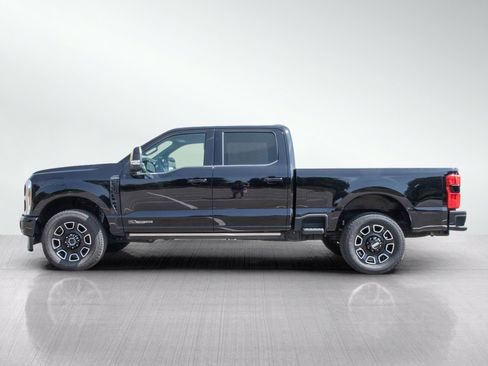Used 2025 Ford F350 Platinum AWD/4WD image 2