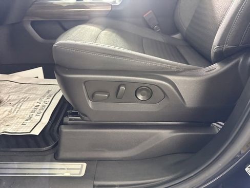 Used 2022 Chevrolet Silverado 1500 RST w/ Z71 Off-Road Package image 18