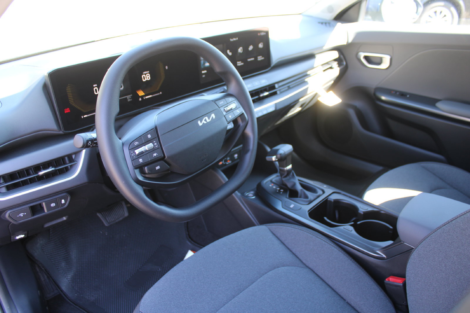 New 2026 Kia K4 FWD image 21