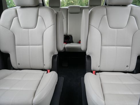 Certified 2022 Kia Telluride SX w/ Nightfall Edition Package AWD/4WD image 13