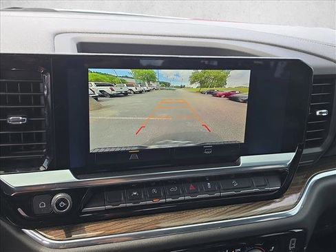 Used 2025 Chevrolet Silverado 1500 RST AWD/4WD image 15