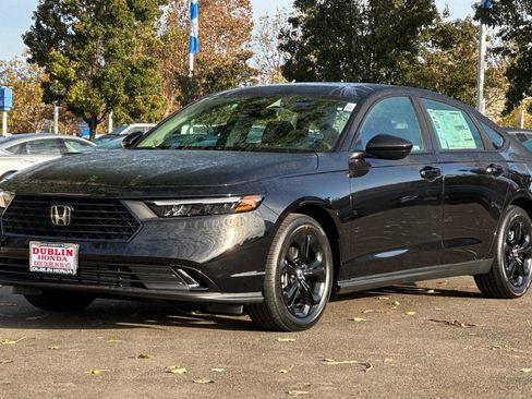 New 2025 Honda Accord SE image 8