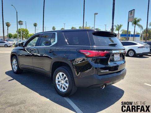 Used 2022 Chevrolet Traverse LS FWD image 3