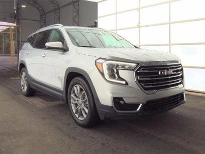 Used 2022 GMC Terrain SLT w/ Infotainment Package II