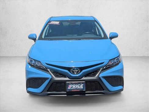 Used 2024 Toyota Camry SE FWD image 2