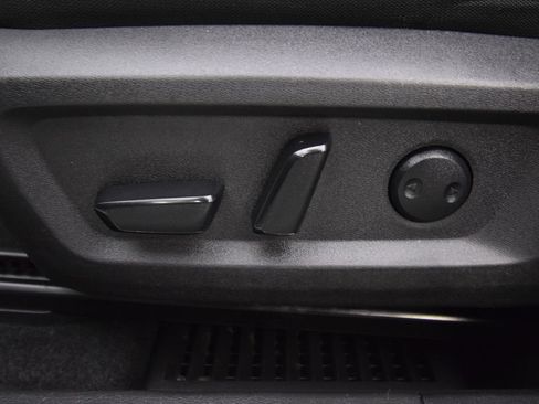 Used 2023 Nissan Rogue SV AWD/4WD image 24