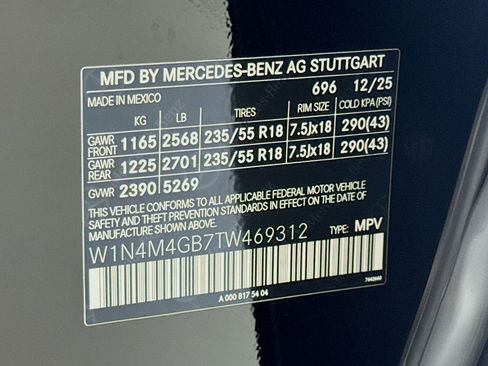 New 2026 Mercedes-Benz GLB 250 image 25