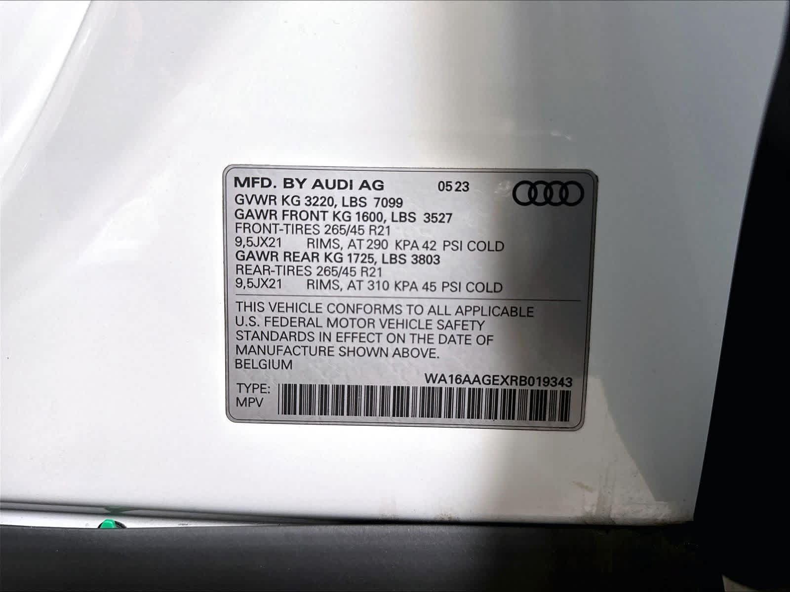 Certified 2024 Audi Q8 e-tron Premium Plus AWD/4WD image 36