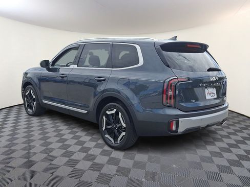 Certified 2023 Kia Telluride EX w/ EX Captain's Chair Package AWD/4WD image 4