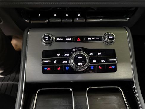 Used 2020 Lincoln Aviator Reserve w/ Equipment Group 201A image 22