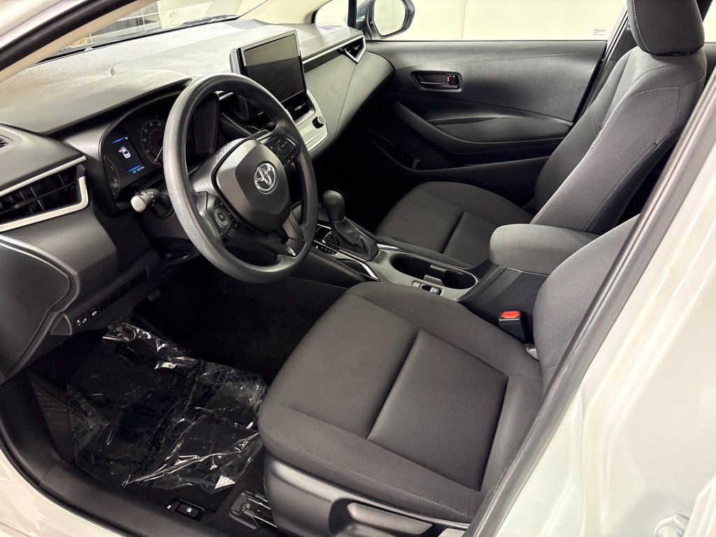 Used 2024 Toyota Corolla LE FWD image 25