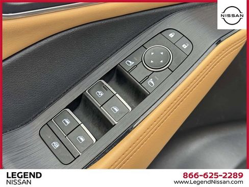 Certified 2021 Nissan Rogue Platinum image 15