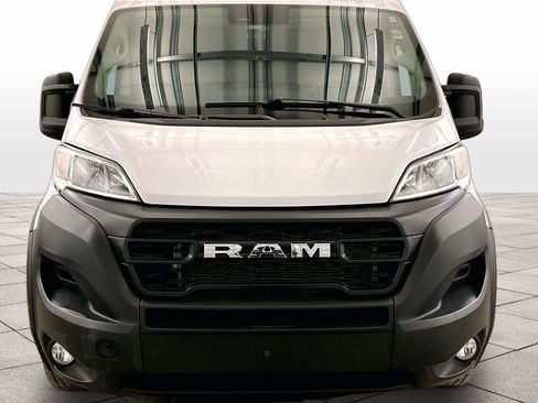 Used 2023 RAM ProMaster 2500 w/ Convenience Group image 3