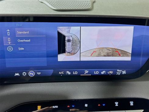 Used 2025 Buick Enclave Preferred image 12